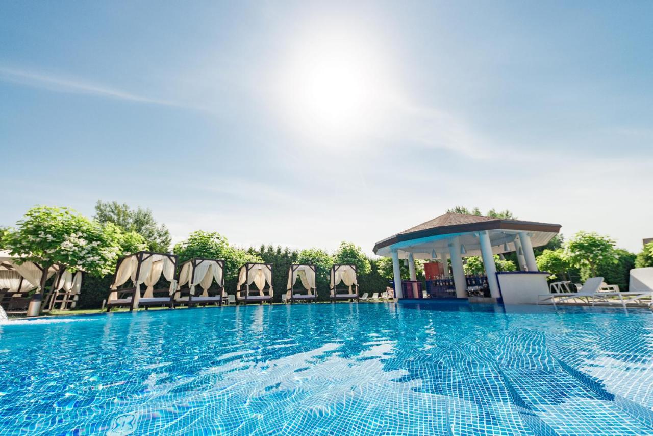 Wish Aqua&Spa Resort Vishenki  Eksteriør billede